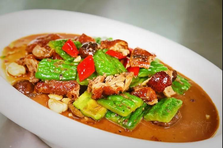 烧鹅闷凉瓜.jpg 烧鹅闷凉瓜.jpg